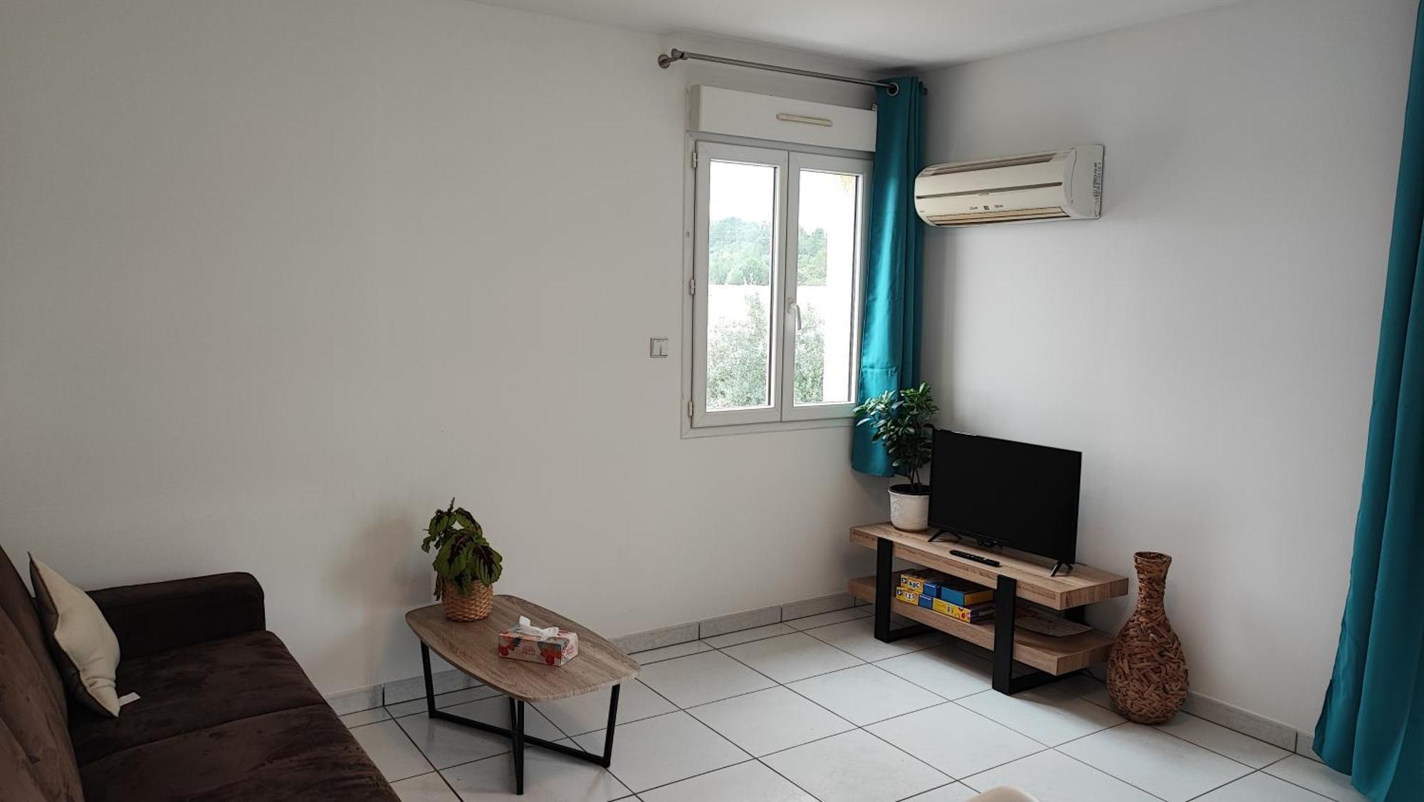 Appartement Cosy Uchaud Екстер'єр фото